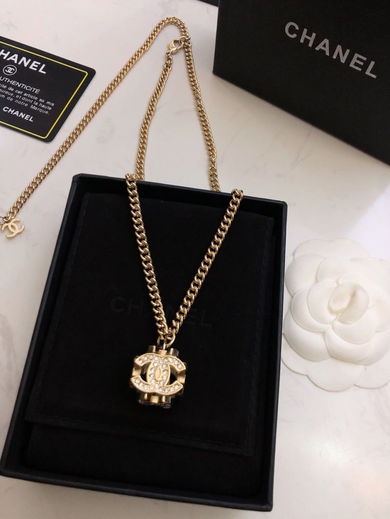Ch**el necklaces